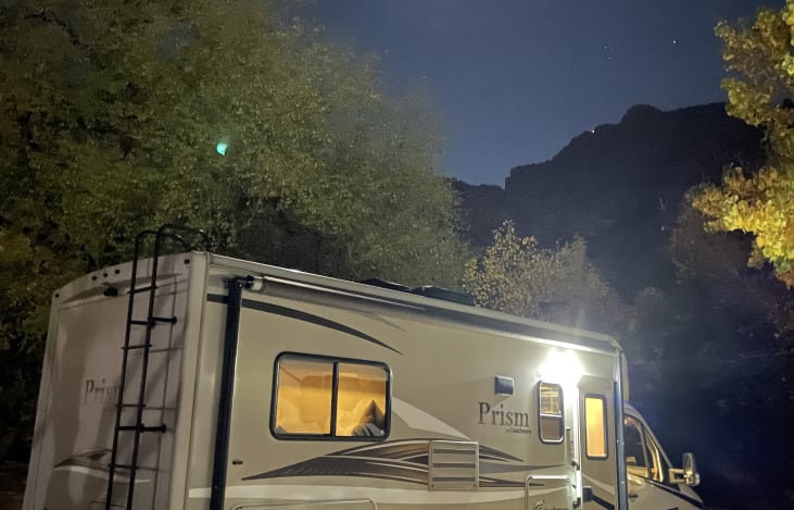 The dual house batteries are backed up by an easy to use propane generator.