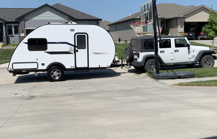 The bushwhacker travel trailer is easy to hook up and light weight enough for my Jeep to pull.