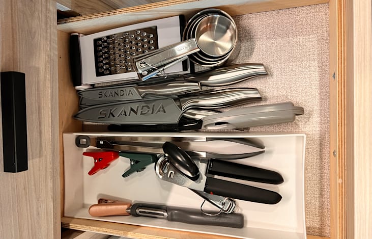 Fully stocked cooking utensils