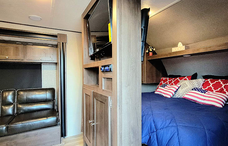 View from the entrance: master bedroom on the right, living/kitchen area on the left