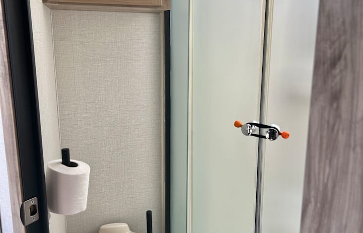 Full size shower.