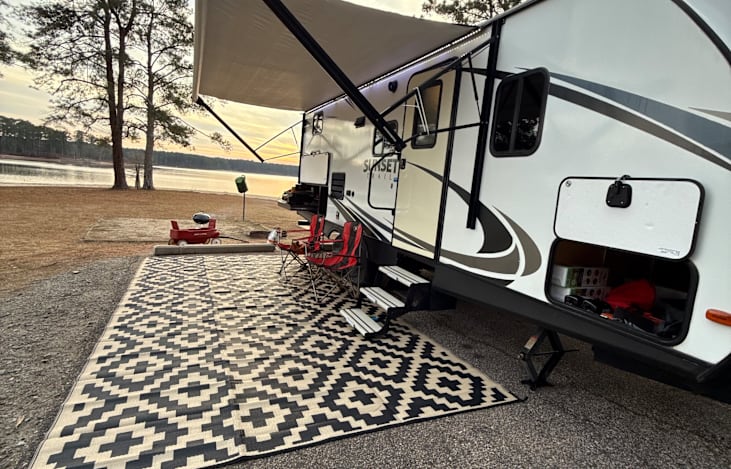 The Main Side of Camper.