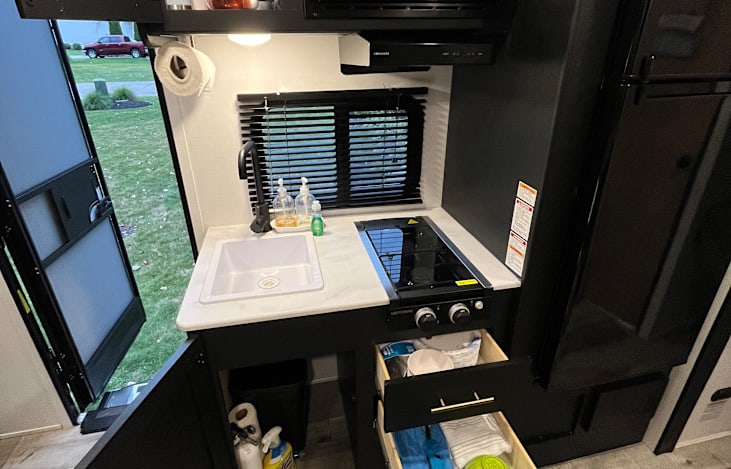 Kitchen and drawers