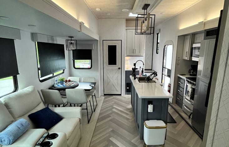 Living Area/Kitchen