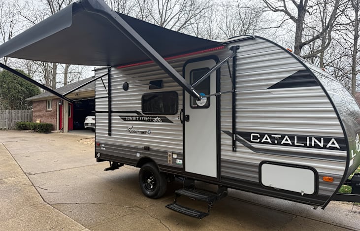 Very nice 10’ canopy and LED lighting