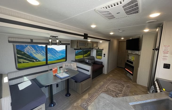 When adventure meets cozy living space - RV life done right!