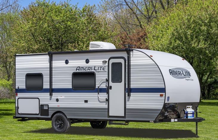 Gulf Stream Kingsport Ultra Lite 197BH
(Stock photo)