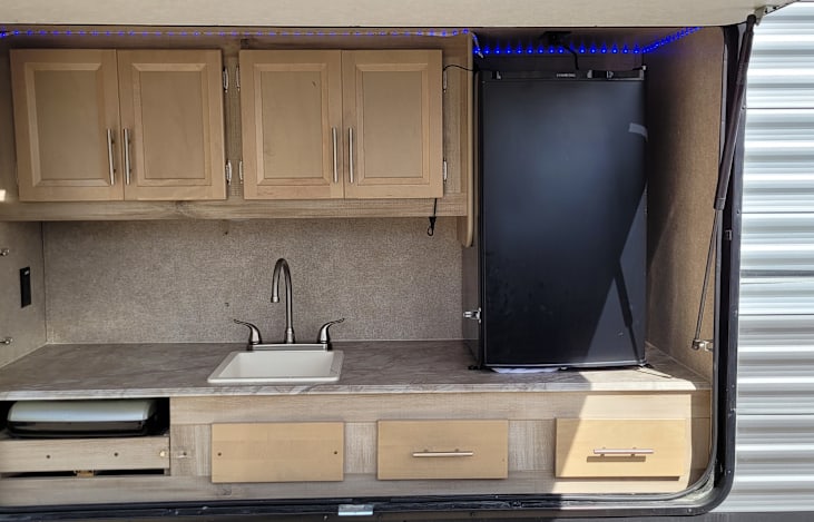Outdoor Kitchen