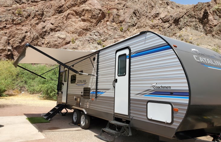 Our Blue Pearl Travel Trailer 🔵 is a delight to take on your next adventure. She offers space and comfort, with large window for enjoying your surroundings.