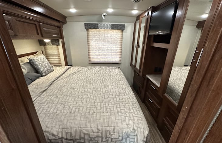 Private bedroom with a KING SIZE BED!
