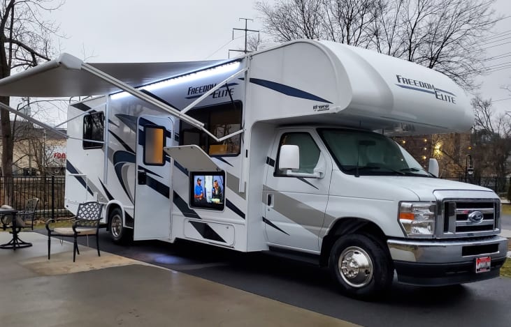 Brand new 2024 30.0 foot RV ready to take you on your next big adventure!