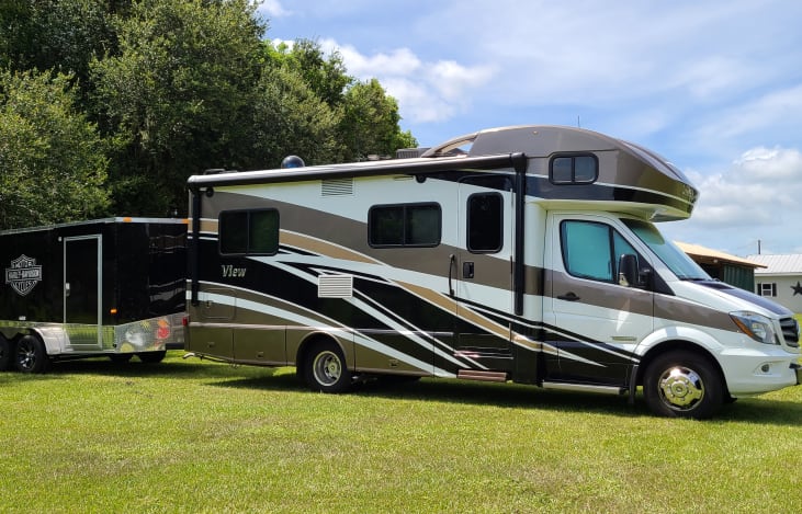 This is loads of fun! Perfect for the 2 of you. Have trailer if interested.