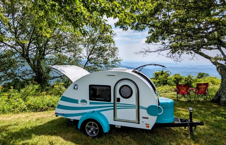 Enjoy the easy driving and cozy comfort of the highest rated tear drop camper on the road.
