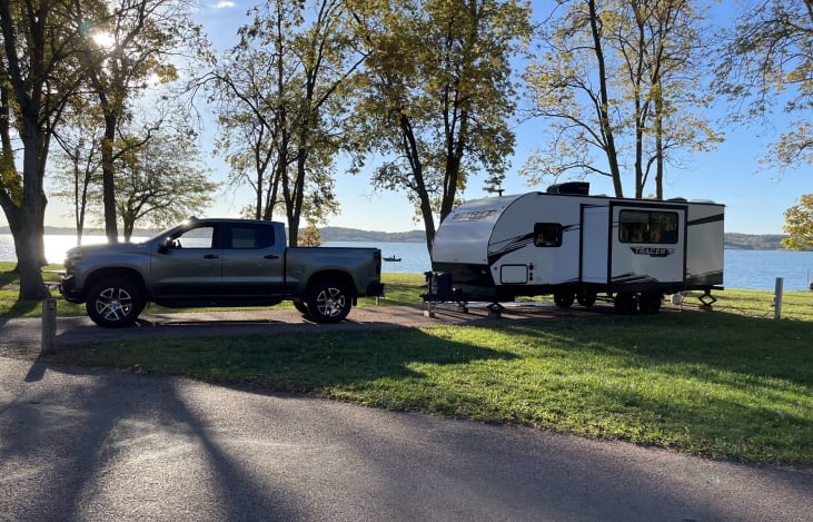 27.0 Tracer 230BHSLE Travel Trailer | RVshare 27.0 Tracer 230BHSLE Travel Trailer | RVshare