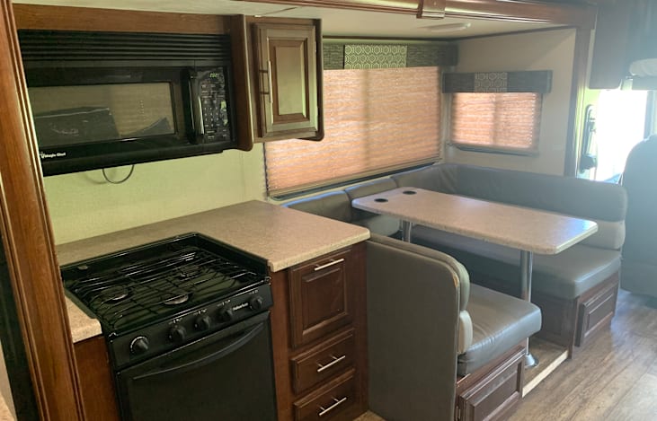 Kitchen Burner/Oven + Microwave