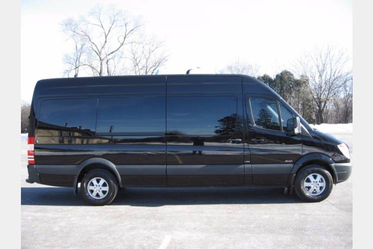 2013 Mercedes Benz Sprinter Travel Van 12 Seats Rv Rental In North