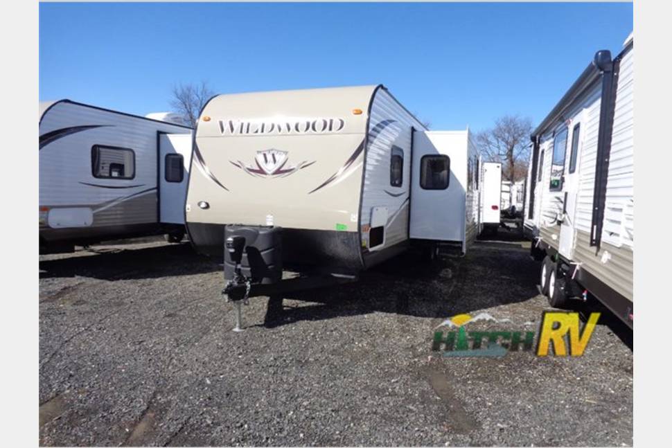 2015 Wildwood by Forest River 31kqbts, RV Rental in Traverse City MI