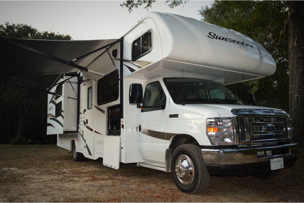 Tailgating And Camping Luxury RV Tailgating And Camping Luxury RV