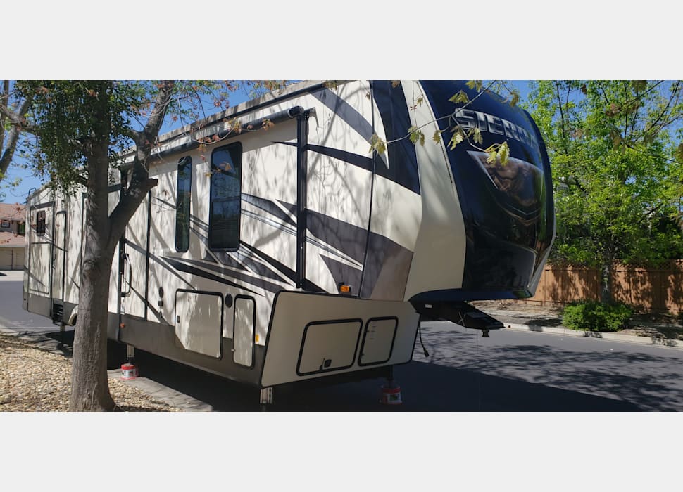 Fifth Wheel rentals in Concord