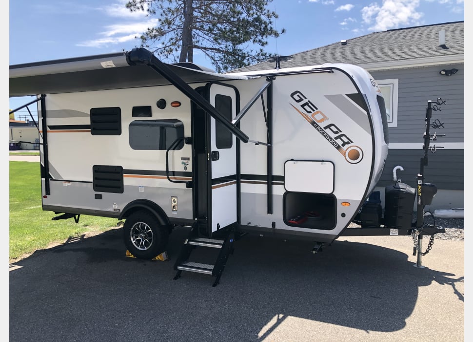 Travel Trailer rentals in Rollingstone
