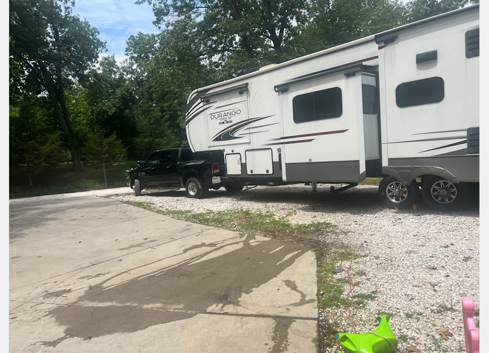 Fifth Wheel rentals in Troy