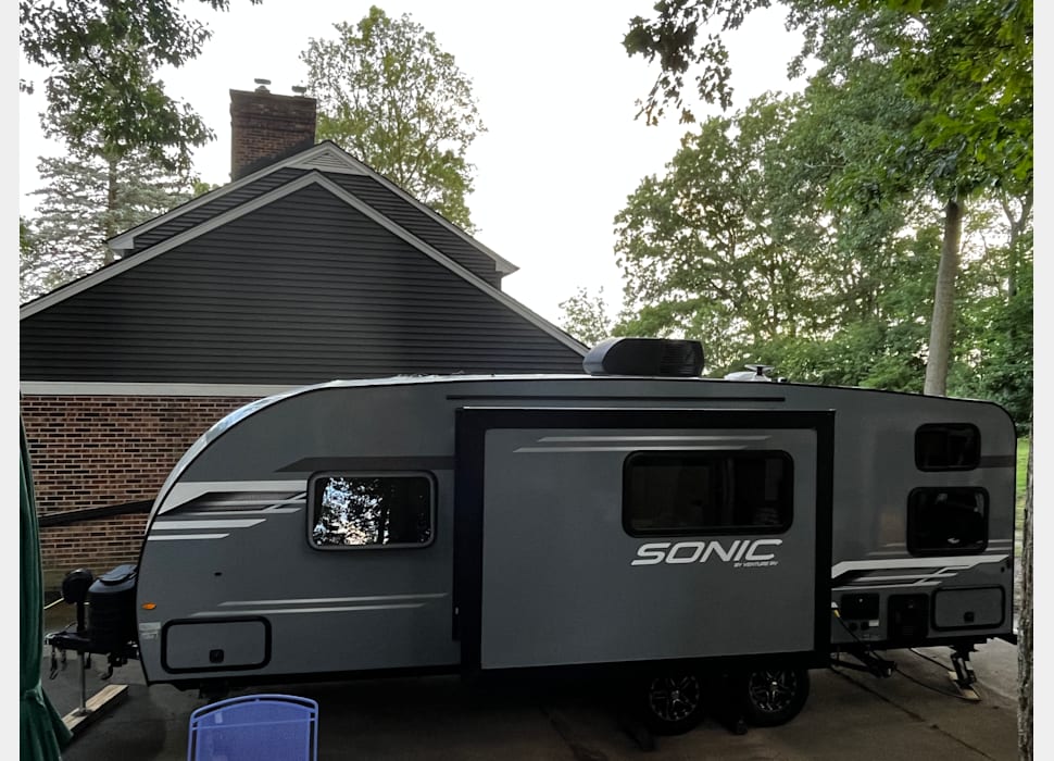Travel Trailer rentals in Genoa City