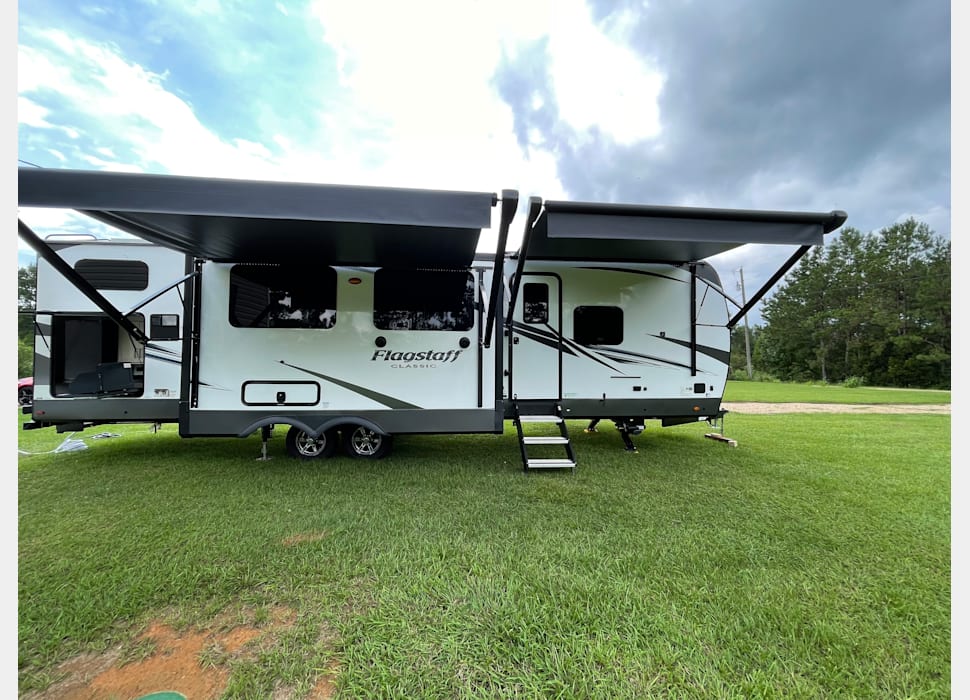 Travel Trailer rentals in Madisonville