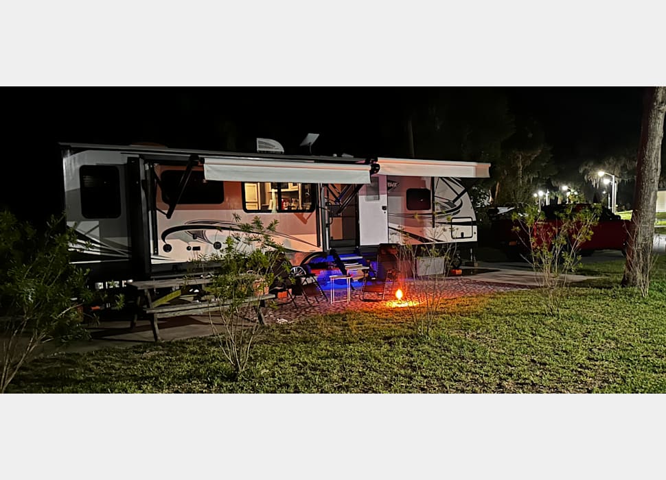 Travel Trailer rentals in Lake Buena Vista