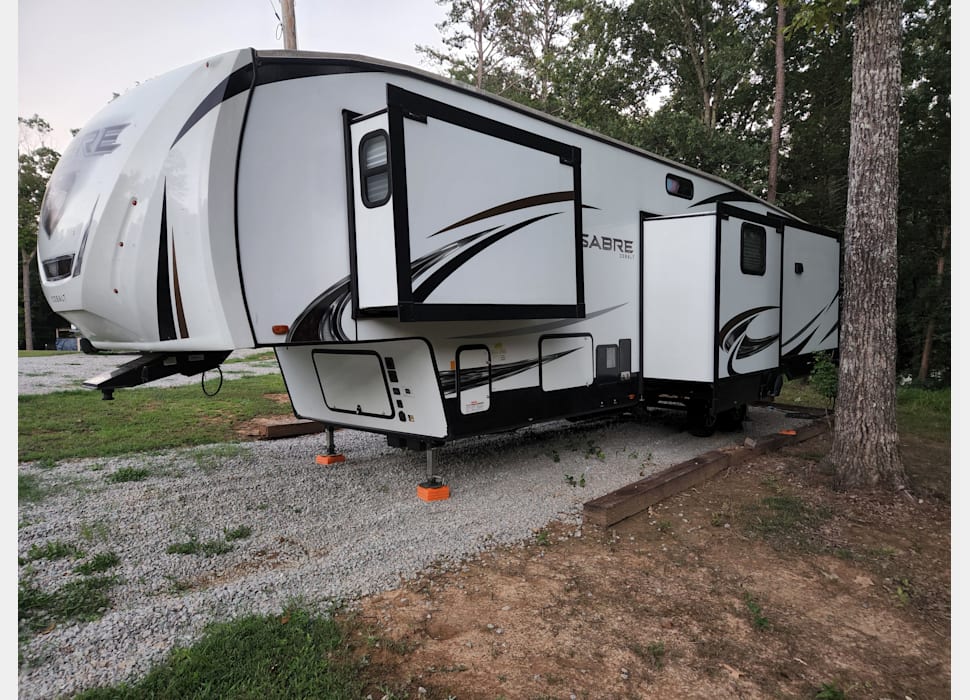 Fifth Wheel rentals in Lamar