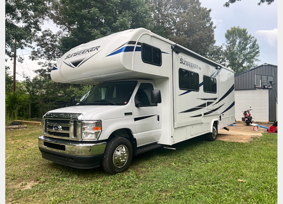 Class C Motor Home rentals in Forrest City