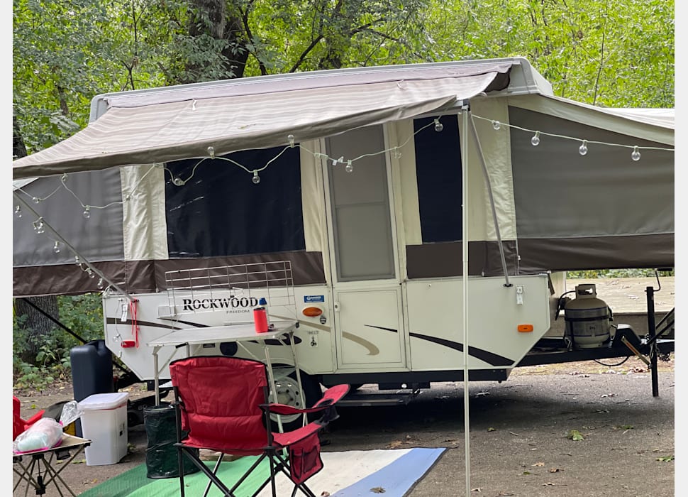 Pop-up Camper rentals in Palatine