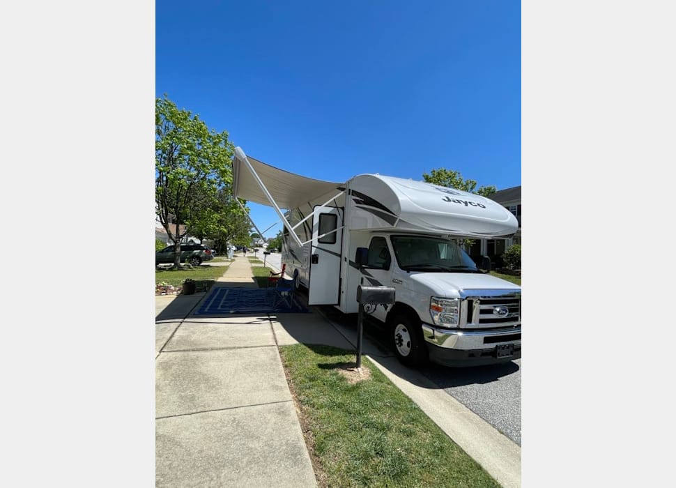 Class C Motor Home rentals in Cary