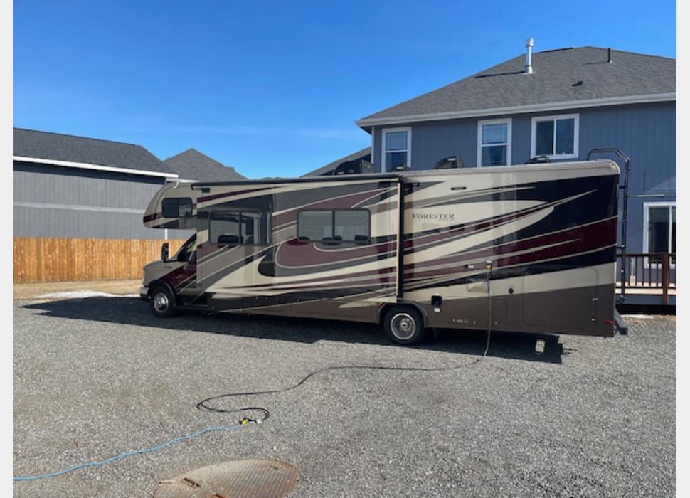 Class C Motor Home rentals in Wasilla