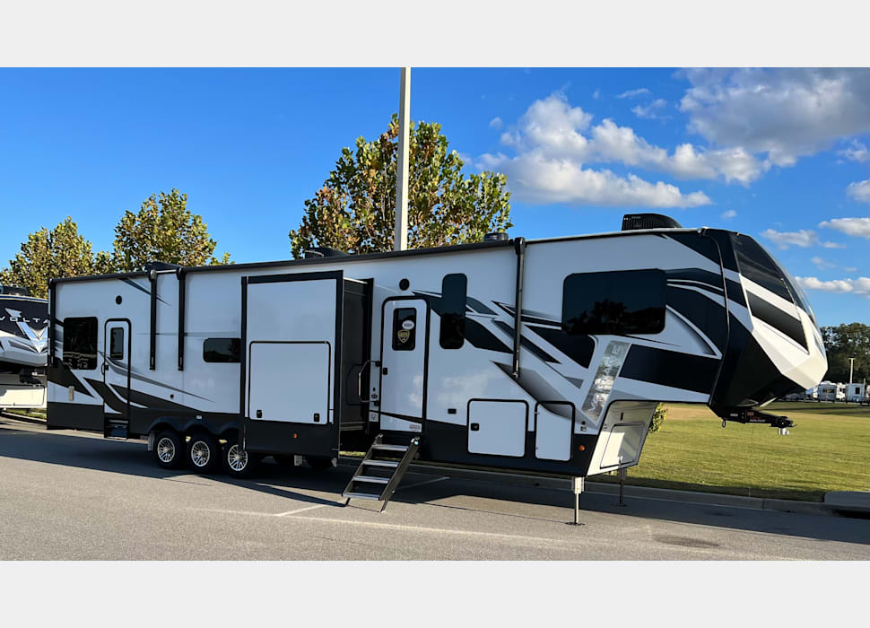 Toy Hauler rentals in Spring Hill
