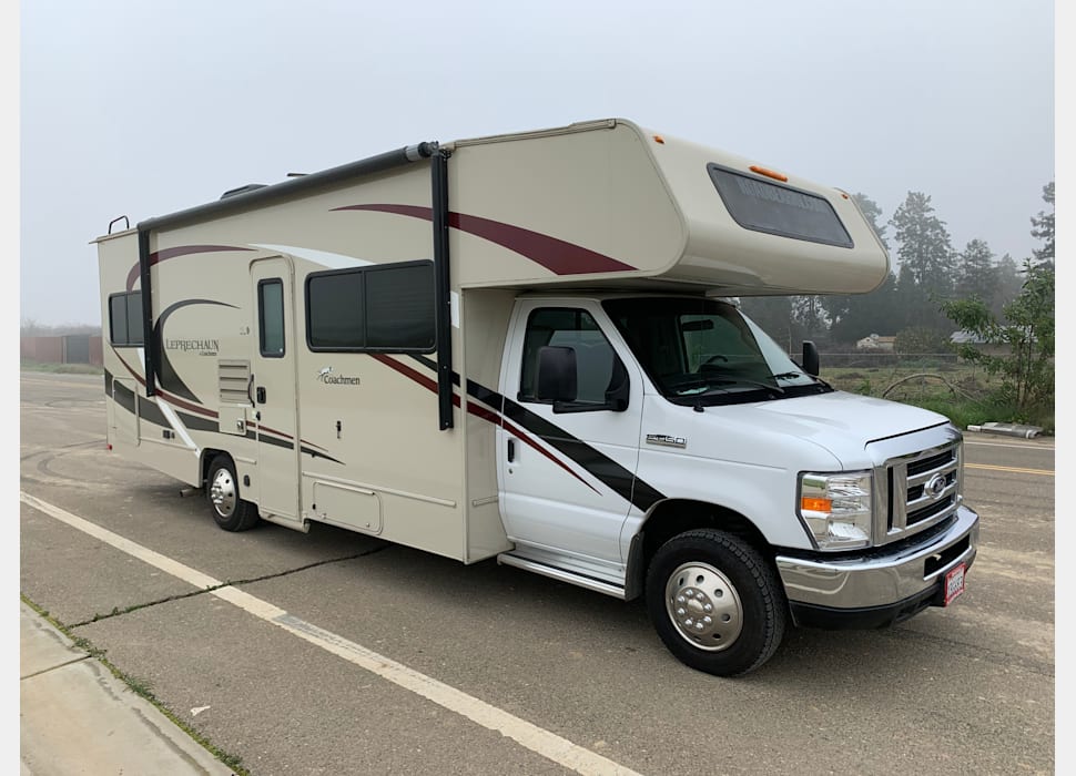 Class C Motor Home rentals in Fresno
