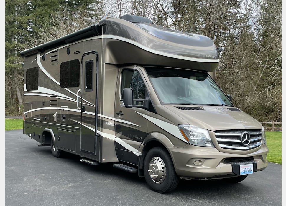 Class C Motor Home rentals in Woodland