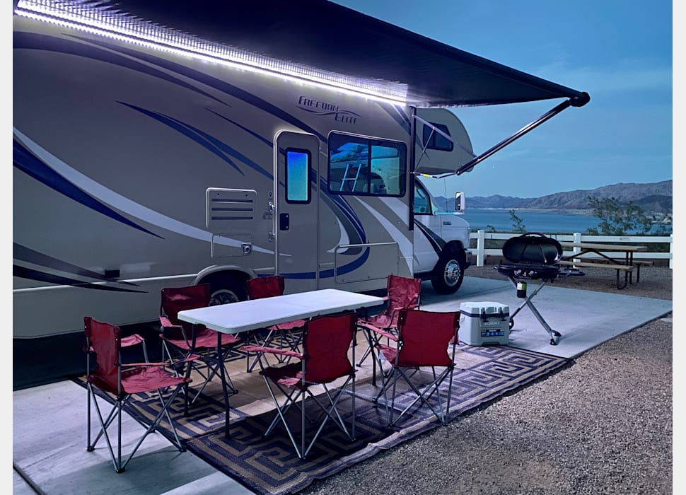 Class C Motor Home rentals in Las Vegas