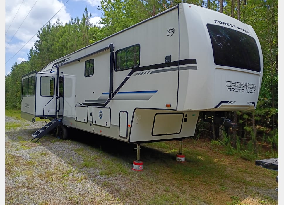Fifth Wheel rentals in Laceys Spring
