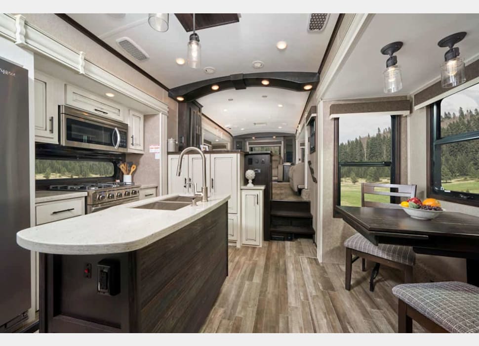 Fifth Wheel rentals in Apache Junction