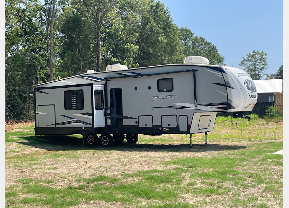 Fifth Wheel rentals in Greer