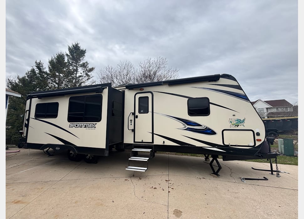 Travel Trailer rentals in Ada
