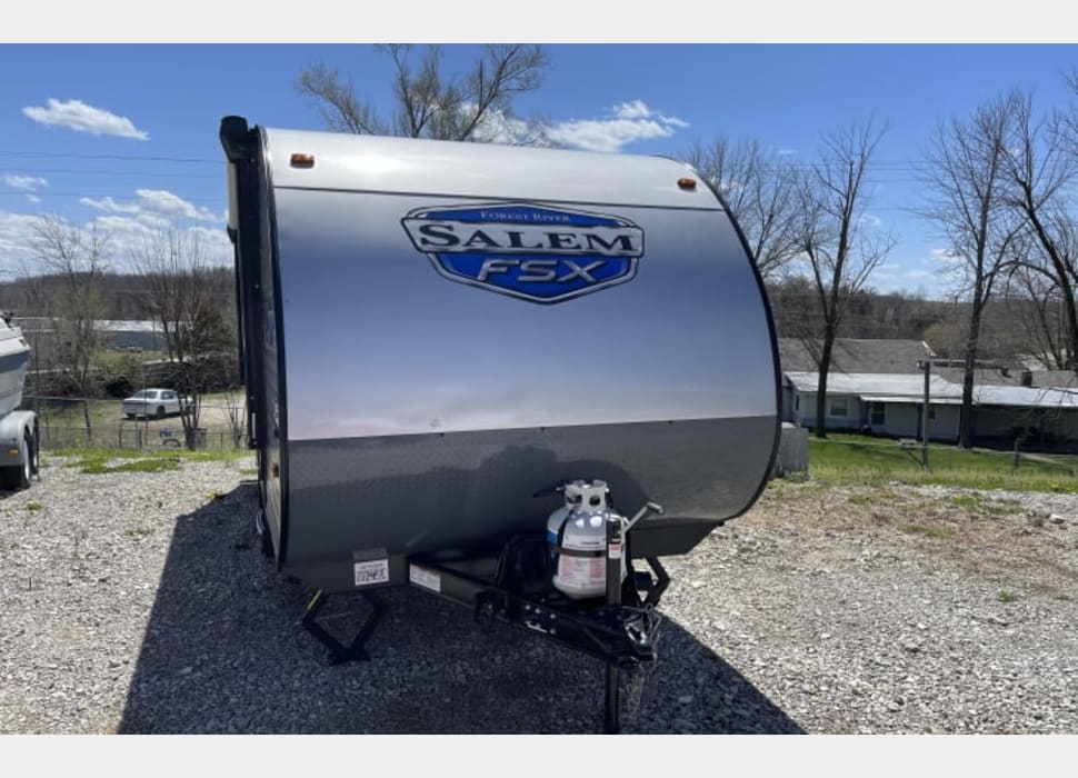 Travel Trailer rentals in Hallsville