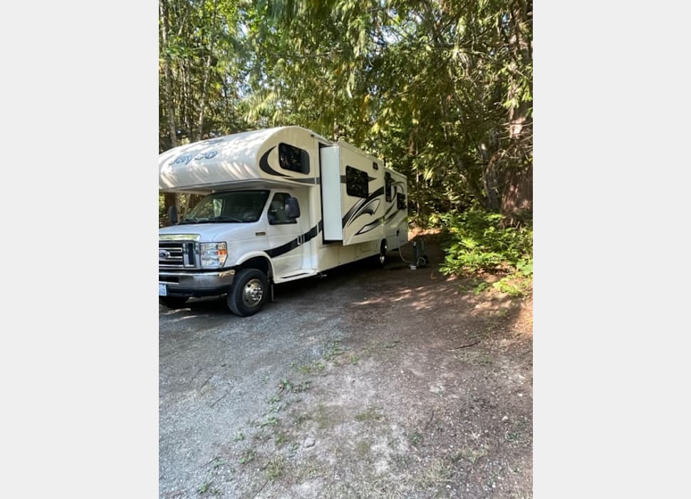 Class C Motor Home rentals in Spanaway