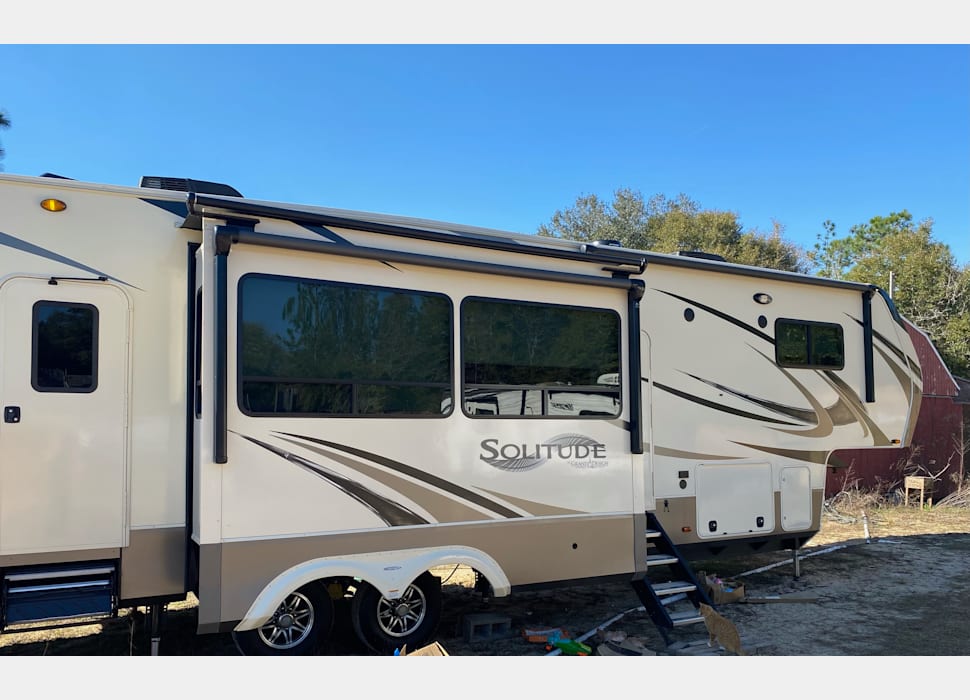 Fifth Wheel rentals in Navarre