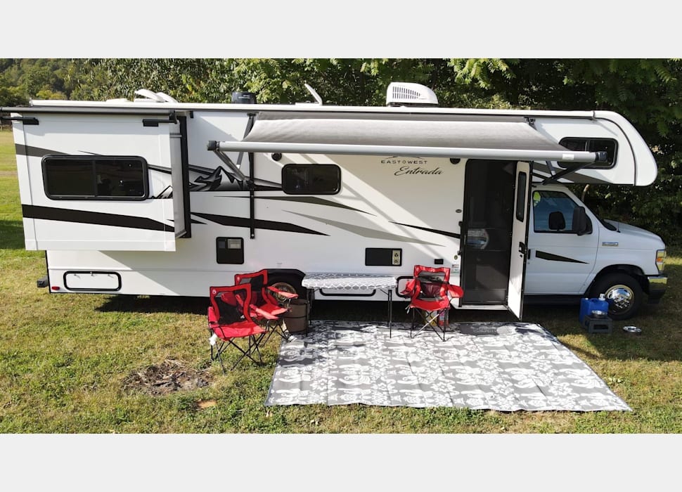 Class C Motor Home rentals in Perrysville