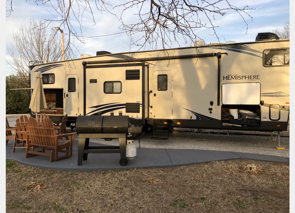 2015 Forest River 366bh Rv Rental In Gatesville Tx Rvshare Com