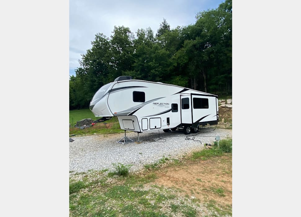 Fifth Wheel rentals in Fairview