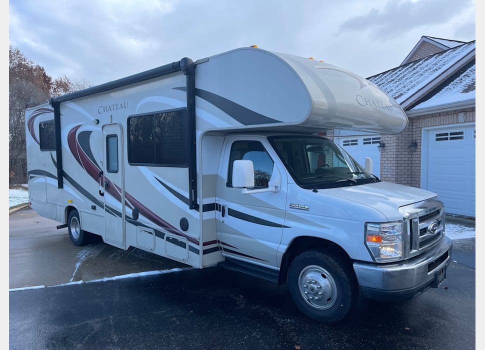 Class C Motor Home rentals in Grand Rapids