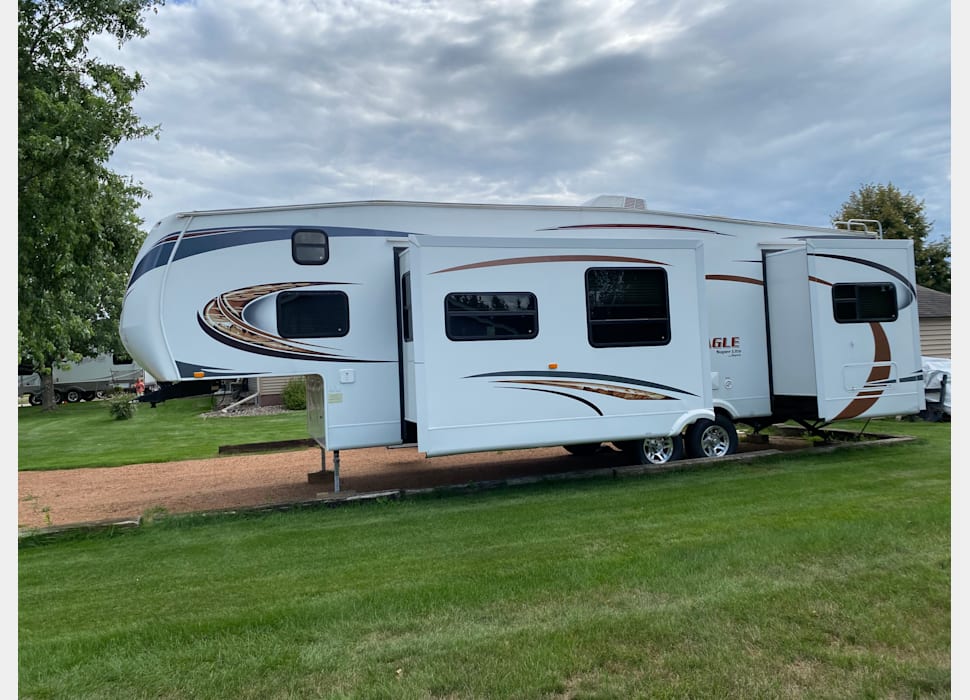 Fifth Wheel rentals in Rib Lake