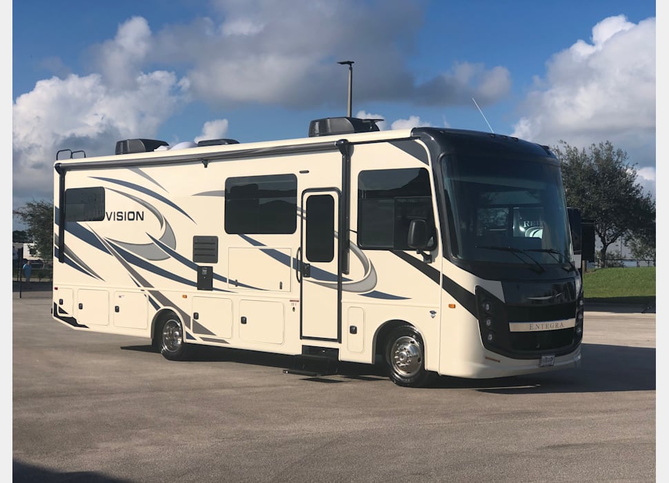 Class A Motor Home rentals in City of Westlake